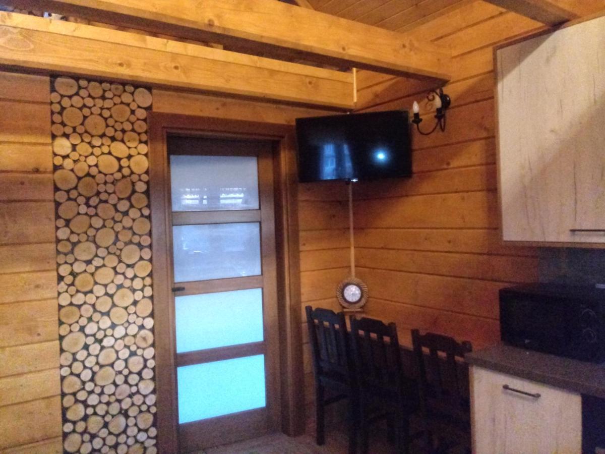 Domek Na Skarpie Zubrzyca Dolna Exteriér fotografie